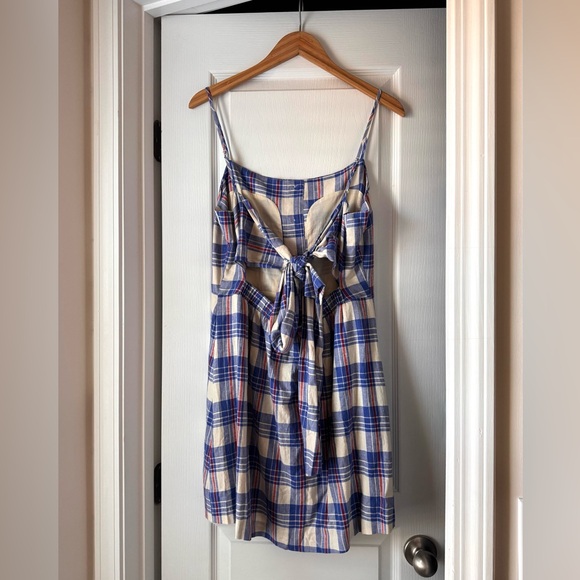 NWT Gap Linen-Blend Tie-Back Mini Dress
Red Blue Plaid Size Large - Picture 5 of 9